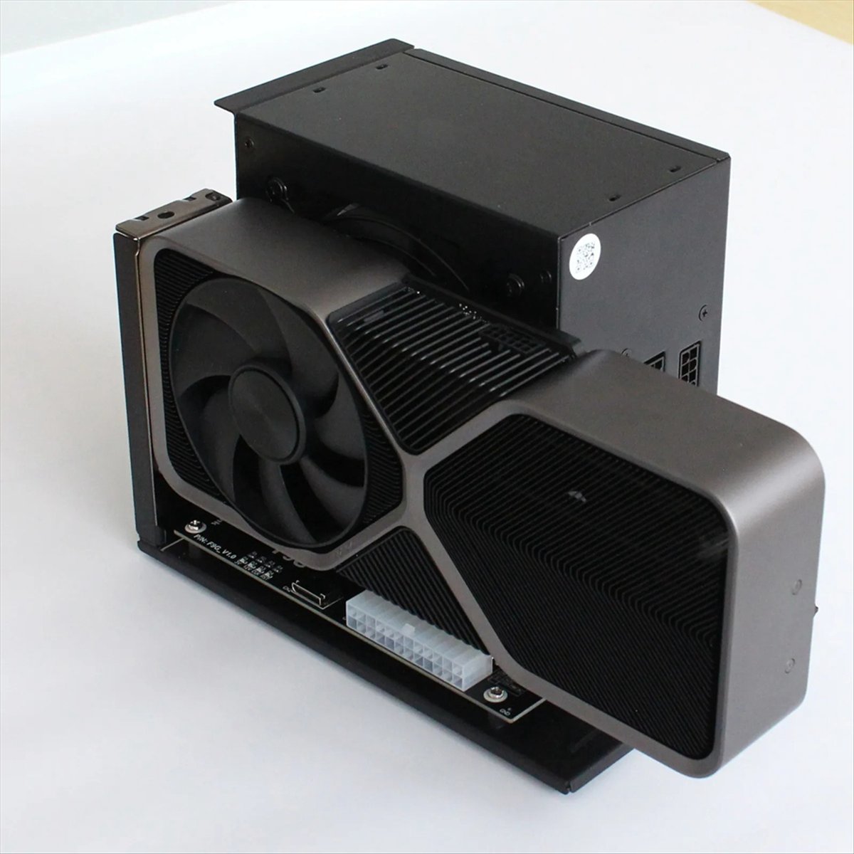 Oculink Egpu Dock Graphics Card - !DT~D1030F9G-BK7 Carte graphique externe pour ordinateur